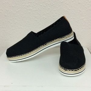 Black bobs sketchers